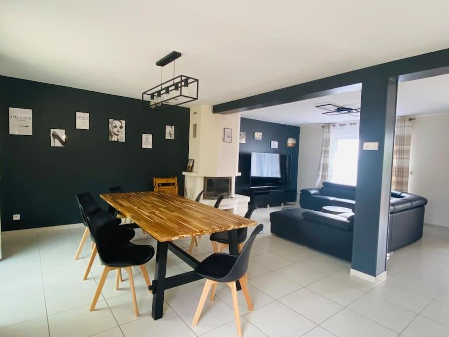 Villa Avec Piscine Chauffee A Moins 1H30 De Paris Saint-Pierre-des-Fleurs Eksteriør billede